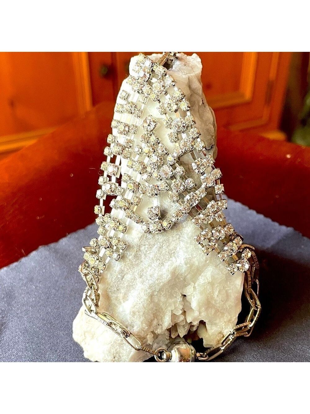 🔥STUNNING Rhinestone Lace Hand Chain Bracelet with Art Deco Necklace & Earrings🧊